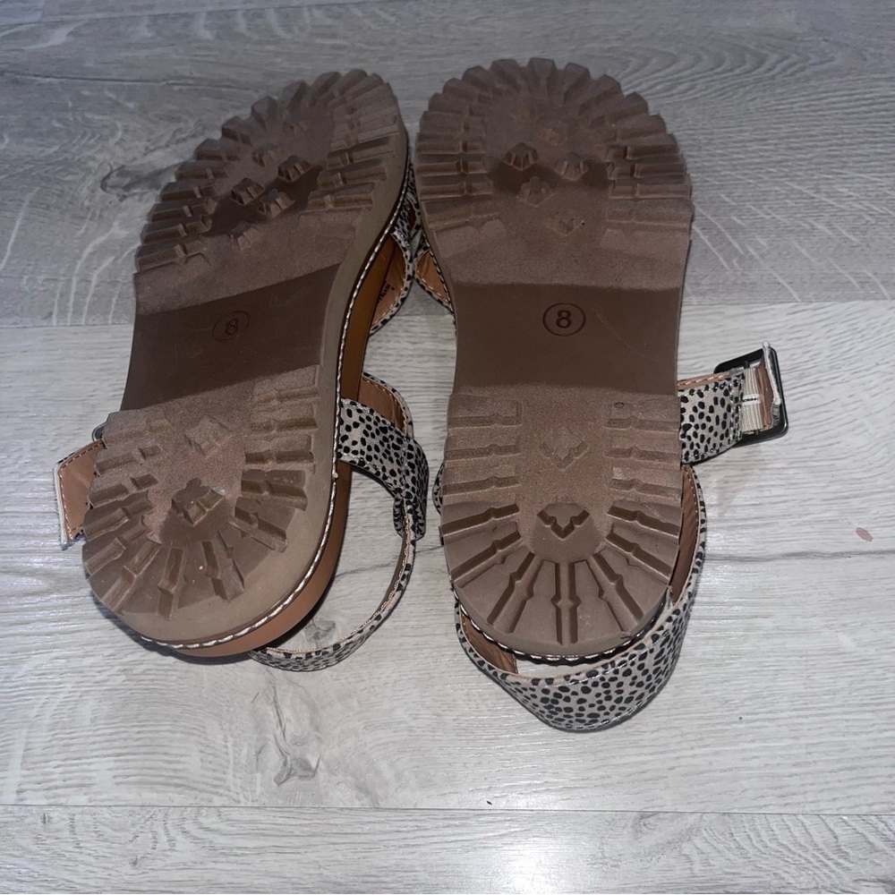 Womens Spotted Strappy Sandals - Leopard Print - Picture 5 of 5